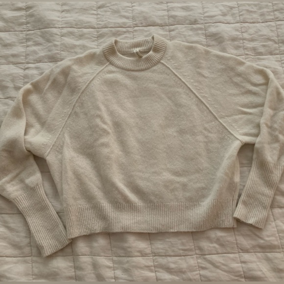 The Group by Babaton 100% Cashmere Sweater - Picture 3 of 6